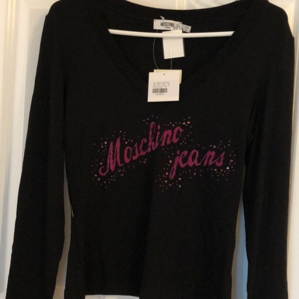 NWT Moschino knit top